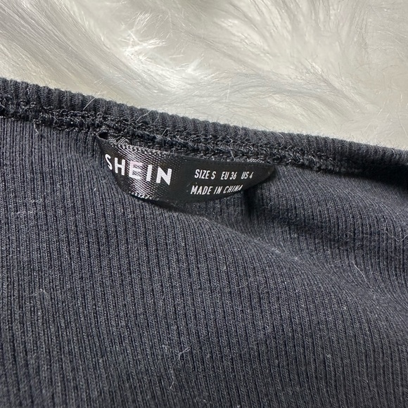 SHEIN Black crop zippered long sleeve - Picture 3 of 3